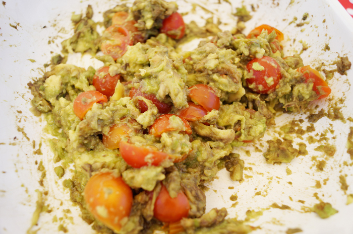 Hoy comemos Totopos con Guacamole y Pollo Chipotle/Today for lunch: Totopos with Guacamole and Chipotle Chicken