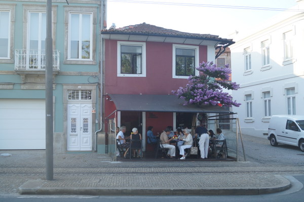 Casa de Pasto da Palmeira en Oporto: gastronomía divertida con vistas/Casa de Pasto da Palmeira in Oporto: funny cuisine with a view